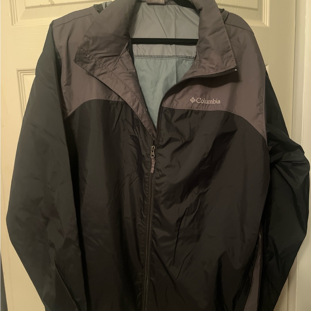 Columbia Men's Black and Dark Gray Windbreaker